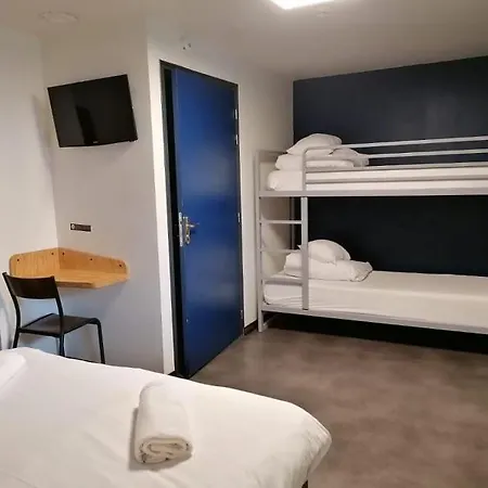 Eklo Hotel *